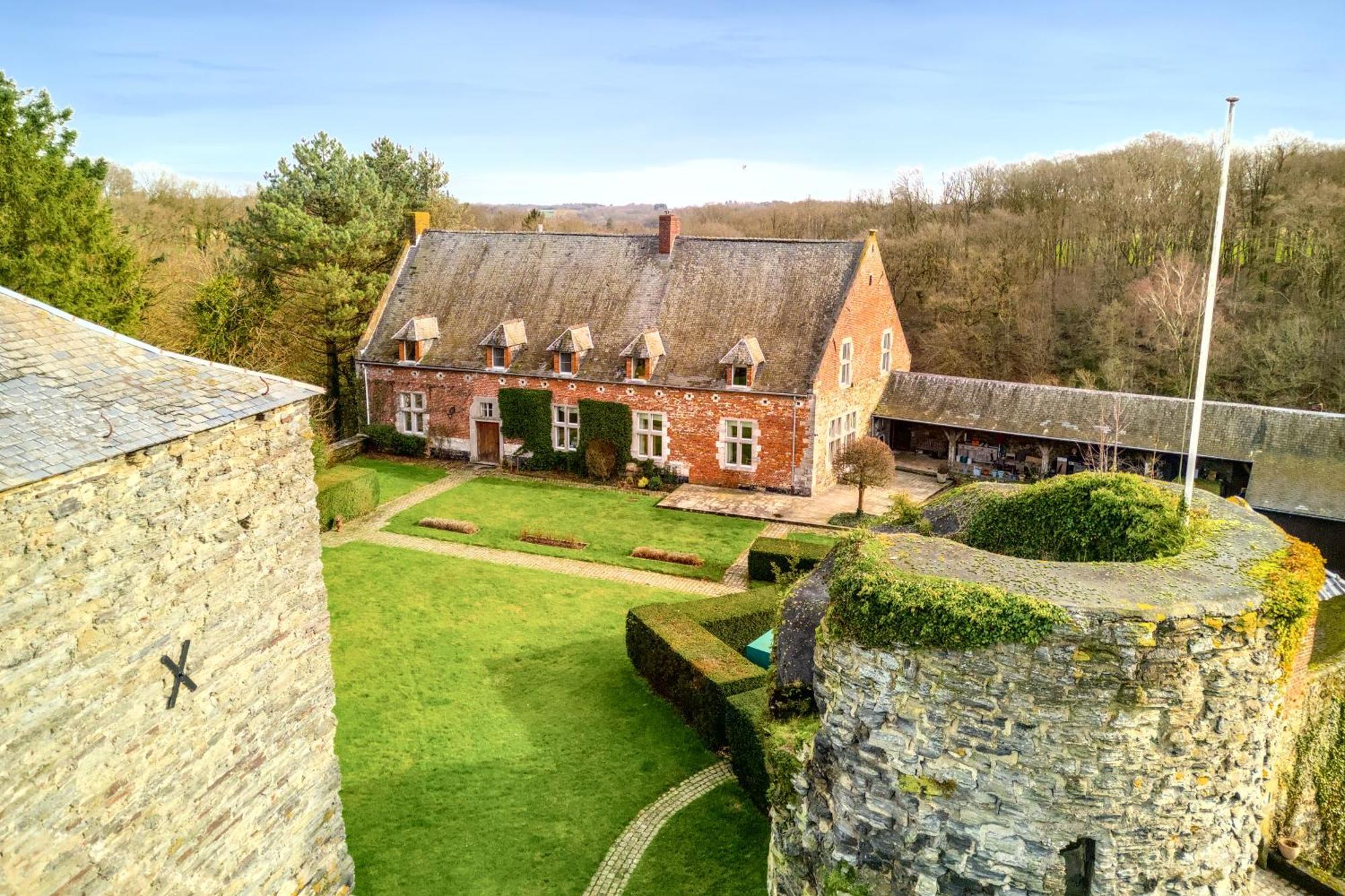 Le Gite Du Chateau - Domaine Des Trois Tilleuls Villers-la-Ville المظهر الخارجي الصورة